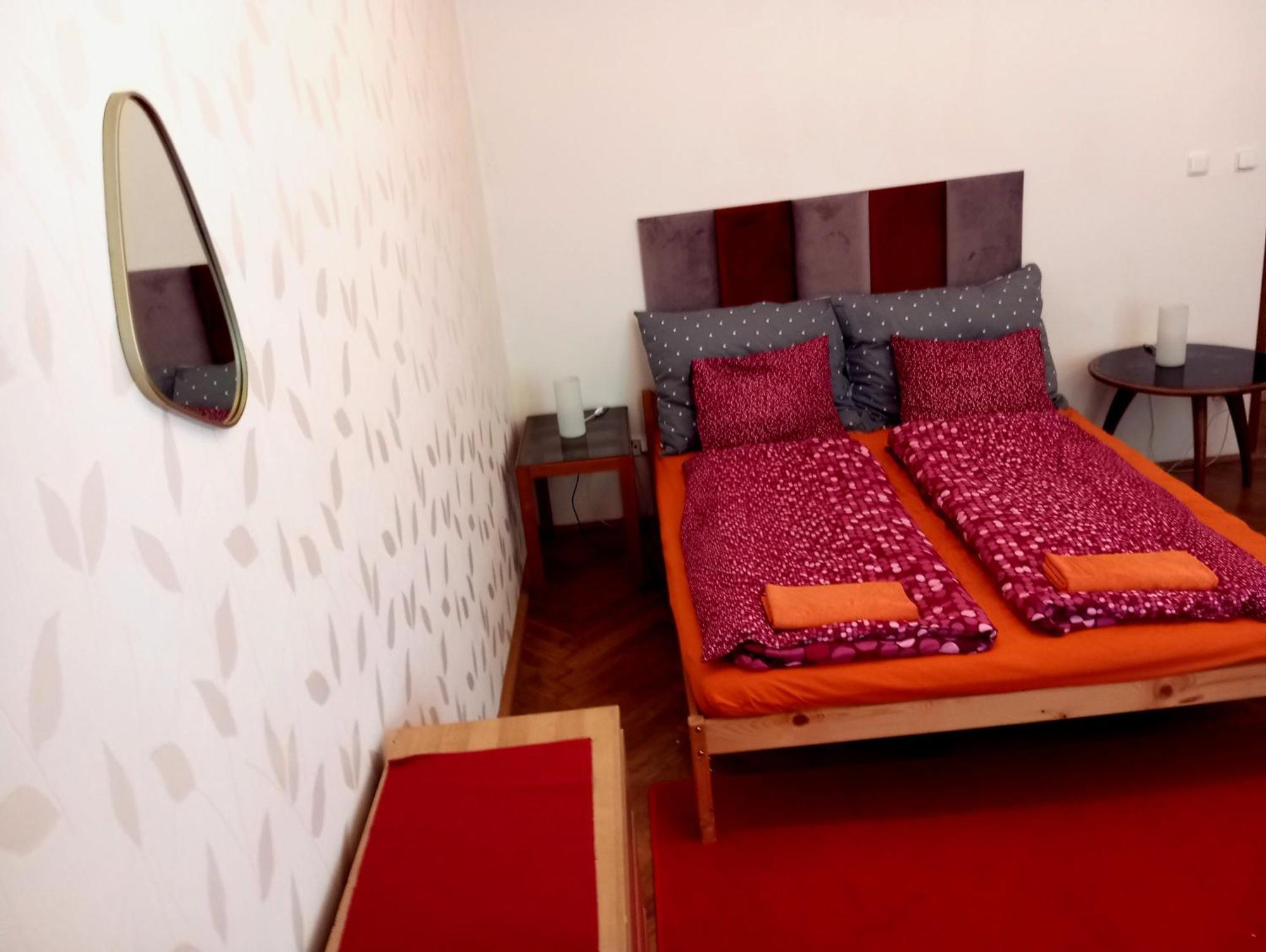 Garden Apartment Praha Bagian luar foto